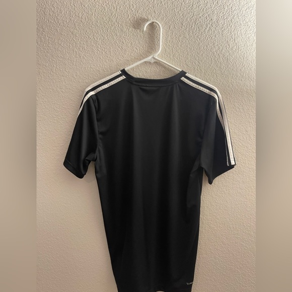 Adidas Tshirt - Picture 2 of 3